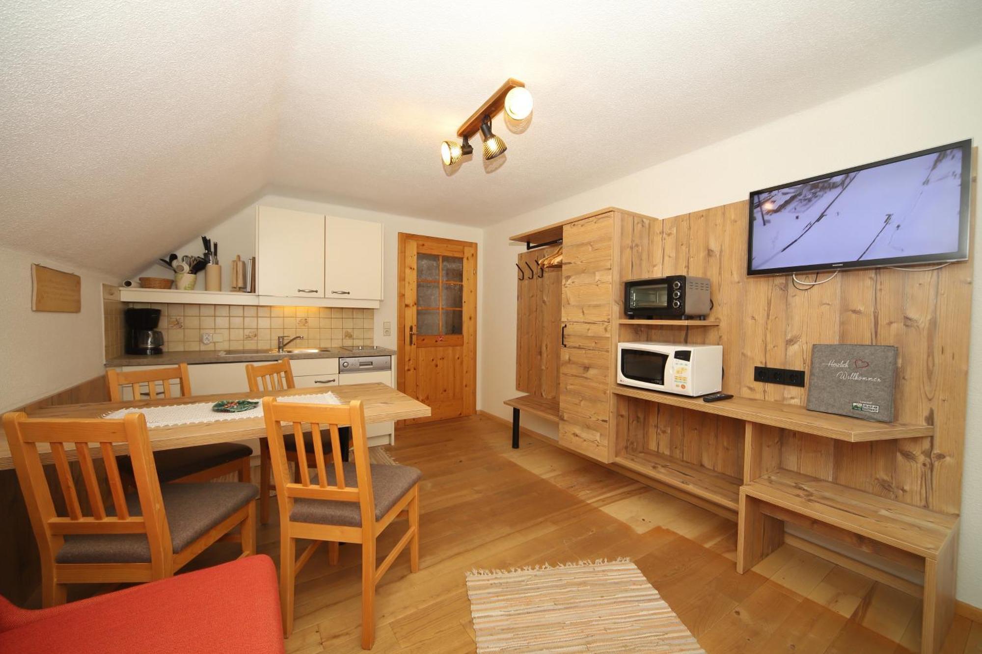 Linarhof Apartment Urlaub Am Bio Bauernhof Haus im Ennstal Room photo