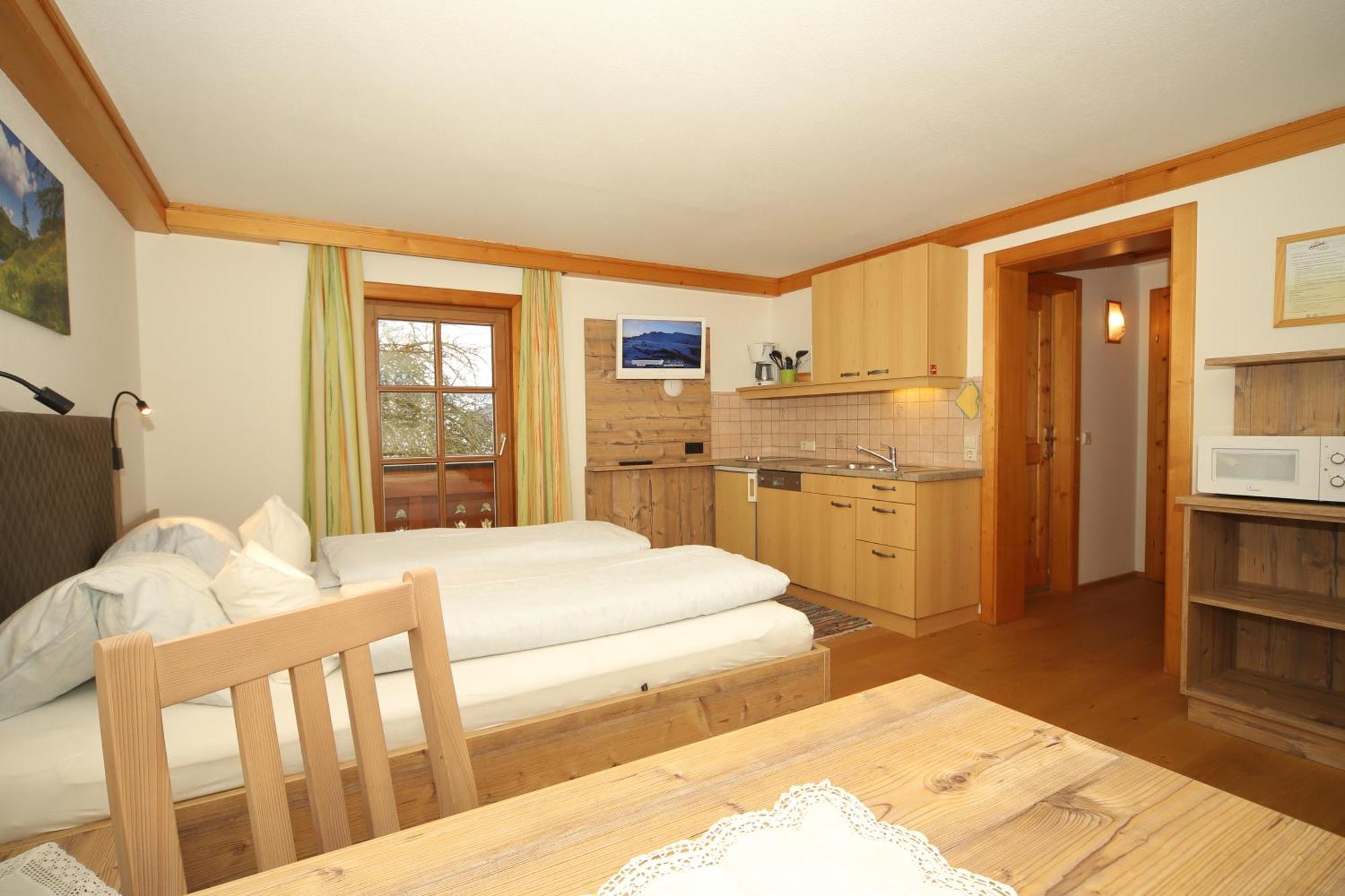 Linarhof Apartment Urlaub Am Bio Bauernhof Haus im Ennstal Room photo