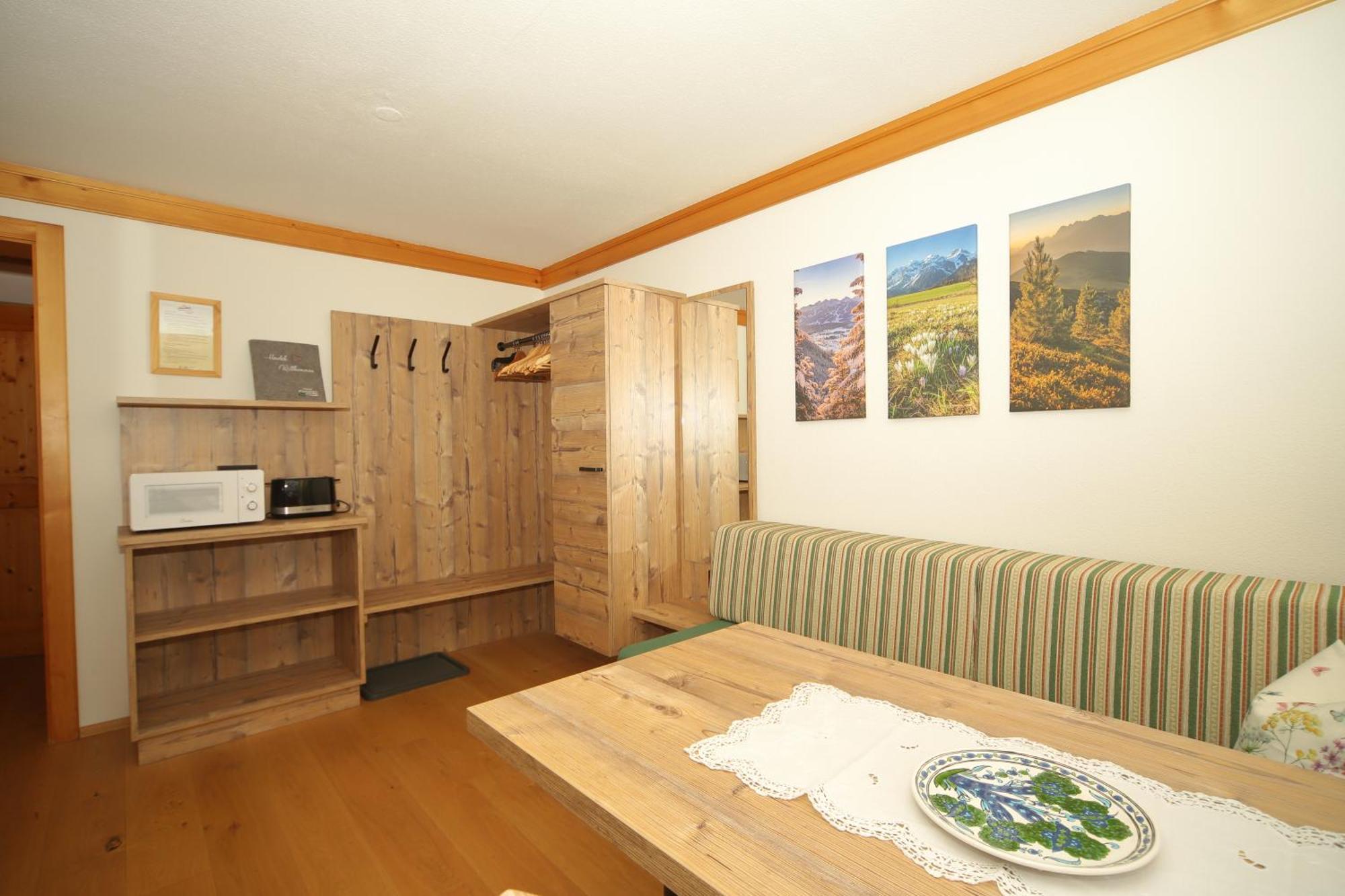 Linarhof Apartment Urlaub Am Bio Bauernhof Haus im Ennstal Room photo